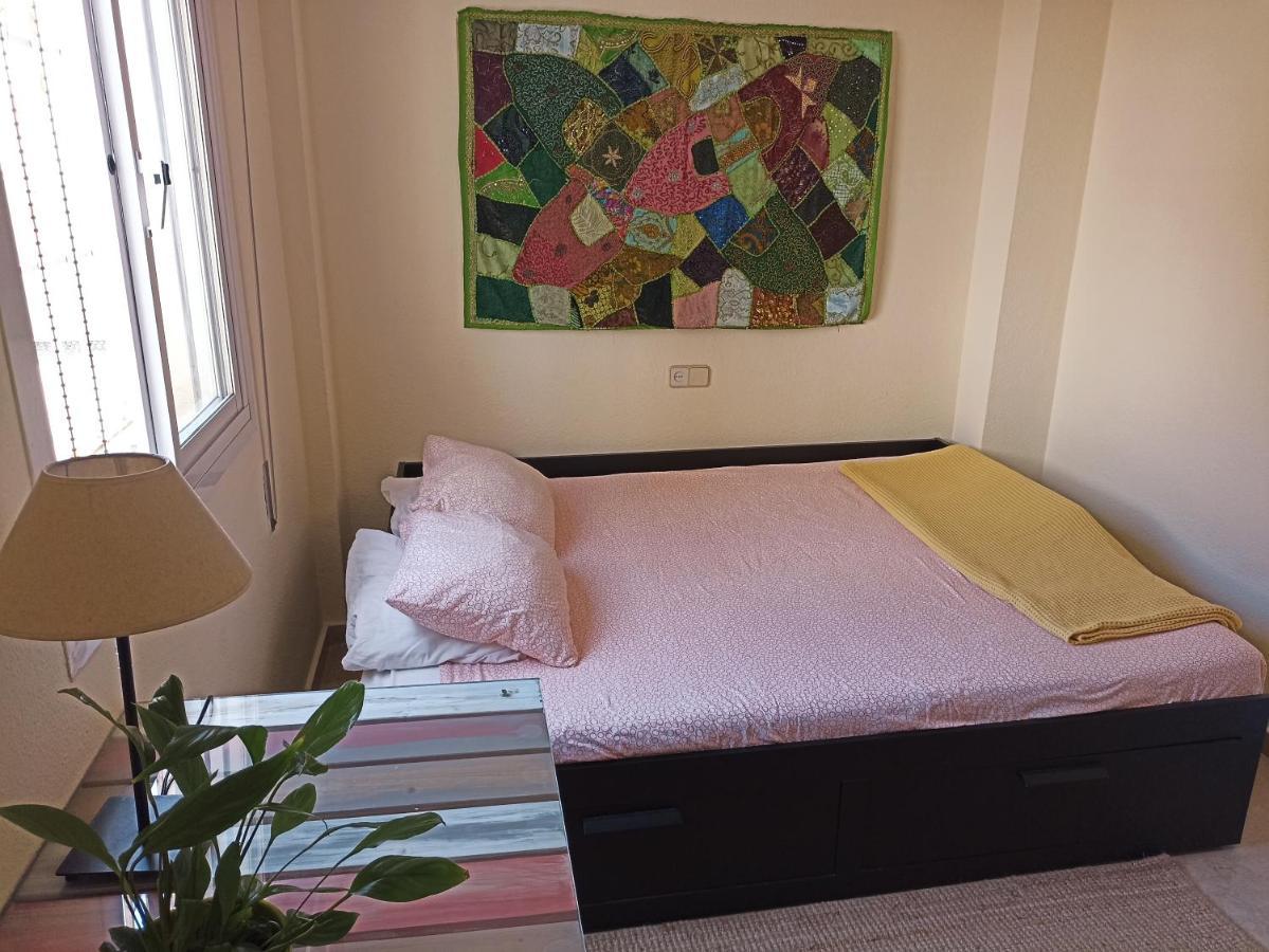 マラガConfortable Habitacion Centrica En Piso Privadoアパートメント エクステリア 写真