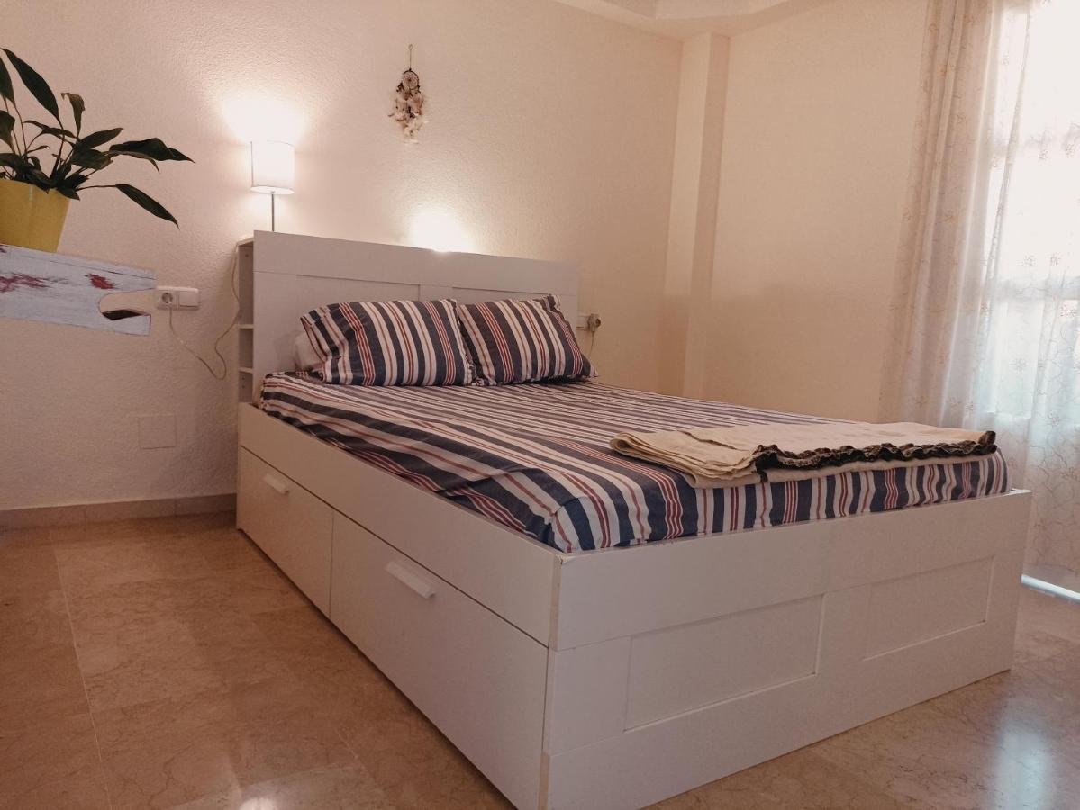 マラガConfortable Habitacion Centrica En Piso Privadoアパートメント エクステリア 写真