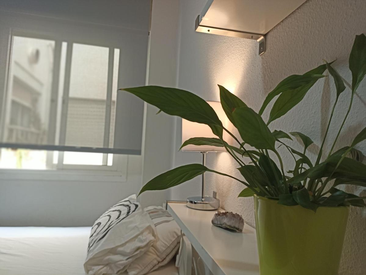 マラガConfortable Habitacion Centrica En Piso Privadoアパートメント エクステリア 写真