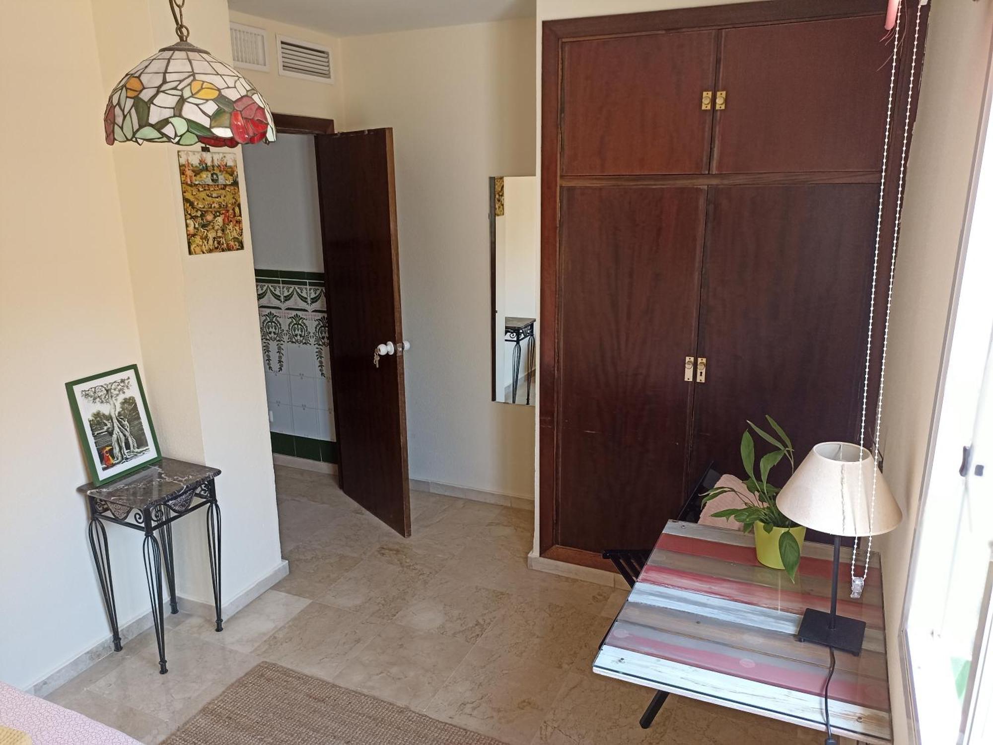 マラガConfortable Habitacion Centrica En Piso Privadoアパートメント エクステリア 写真