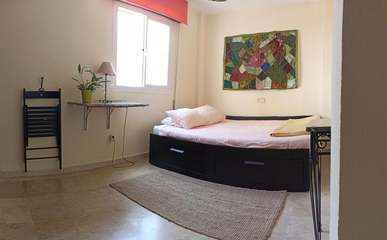 マラガConfortable Habitacion Centrica En Piso Privadoアパートメント エクステリア 写真