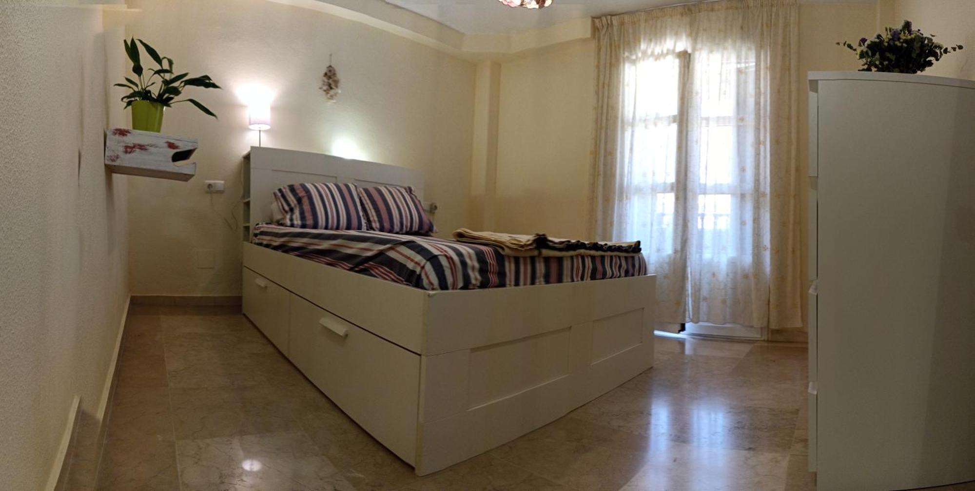 マラガConfortable Habitacion Centrica En Piso Privadoアパートメント エクステリア 写真